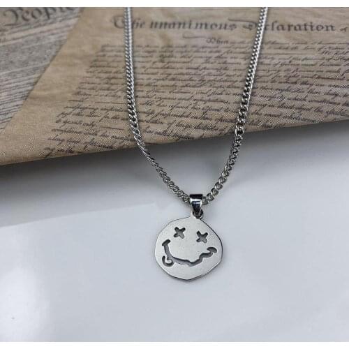 Basic Punk Smiley Face Necklace for Men WOmen Goth Hip Hop Egirl Chain Smile Girl Neck Chain Gothic Jewelry Wholesale
