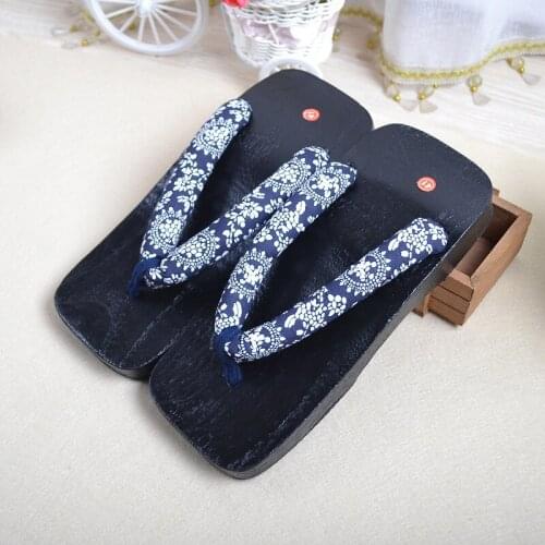 Man Wooden Outdoor Summer Solid Color Sandals Beach Wear Slippers Flip Flops Japanese Style Traditional Clogs Geta Kimono