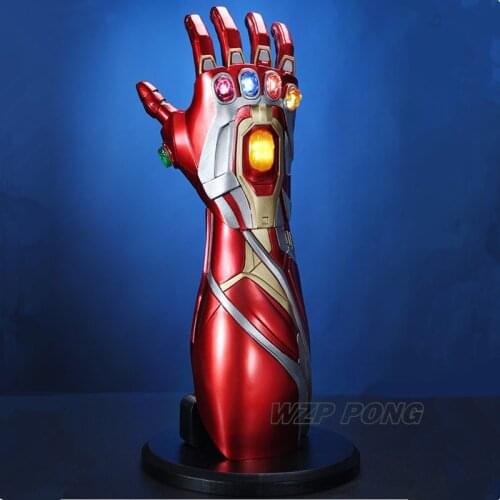 Hasbro Avengers Super Hero Iron Man Gauntlet LED with Statue Resin Action Figure Desk Decoration Collection Model Toy