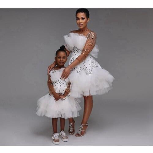 2021 Sexy See Thru Momther And Daughter White Tull Dresses Luxury Crystals Short Prom Gowns To Wedding Party Ruffles Puffy Dress