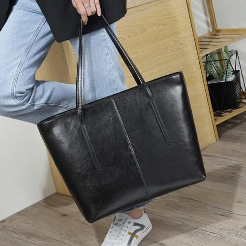 Womens one shoulder travel bag