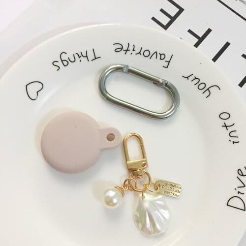 For AirTags Protector Cover Luxury Cute Pearl Keychain Anti-lost Silicone Protective Case Key Holder Air Tags Shell Case