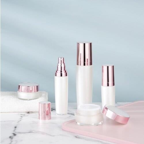 Lotion Pump Bottle Perfume Atomizer Spray Bottle Shampoo High Quality Cosmetic Packaging Face Cream Container Empty Jars Pink