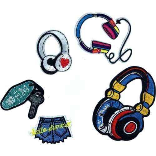 Cute Headset Music Embroidered Patches Sewing Embroidered Applique for Jacket Clothes Stickers Badge DIY Apparel Accessories