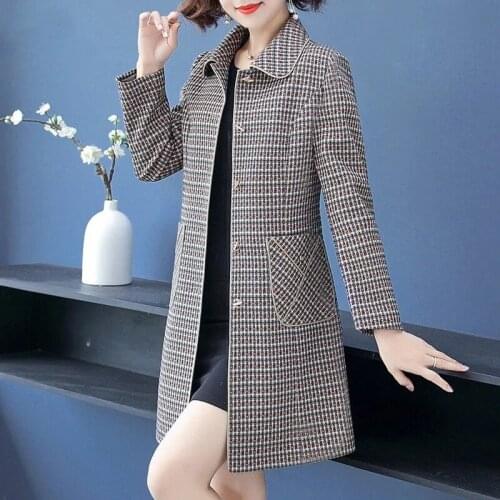 New 2021 Womens Spring Autumn Middle aged Windbreaker Women Mid-length Loose Outwear Female Plus Size 5XL Tops Trench Coat R12