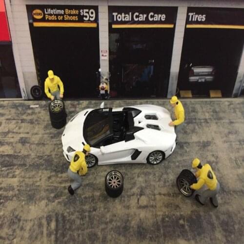 1box/lot 1/64 Architecture Model Popular Hot Sale Plastic Scale Worker For Repair Car Model Station