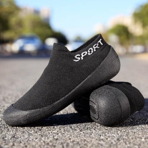 Summer Casual Shoes The New Knitting Outdoor Casual Shoes Breathable Beach Shoes Flat Shoes Socks Shoes Tenis Masculino 35-45
