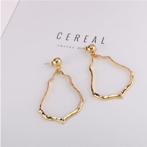Fashion Punk Gold Metal Geometry Hollow Earrings Retro Womens Statement Earrings Irregular Personality Jewelry