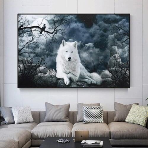 Under the starry sky at night, the white wolf gazes at the distant canvas art paintings and posters for home decoration