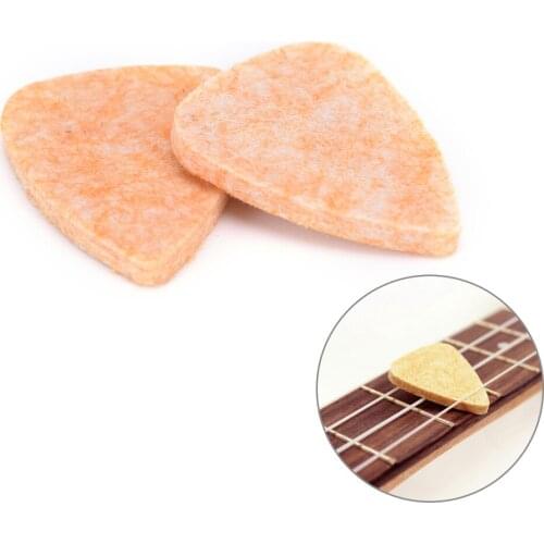 IRIN 2Pcs useful Ukulele Soft Felt Picks Plectrum Personalized Ukelele Accessories
