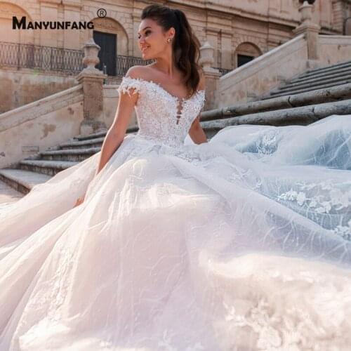 2021 New Arrival Off the Shoulder Embroidery Appliques Tulle Bridal Ball Gown Luxury Sweetheart Neck Chapel Train Wedding Dress