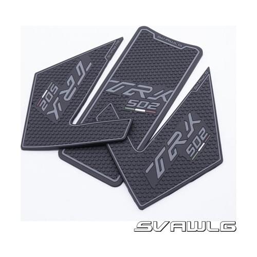 1 Set Moto Gas Olio Combustibile Rilievo del Carro Armato Della Protezione Della Decalcomania Per Benelli TRK502 TRK 502 502X