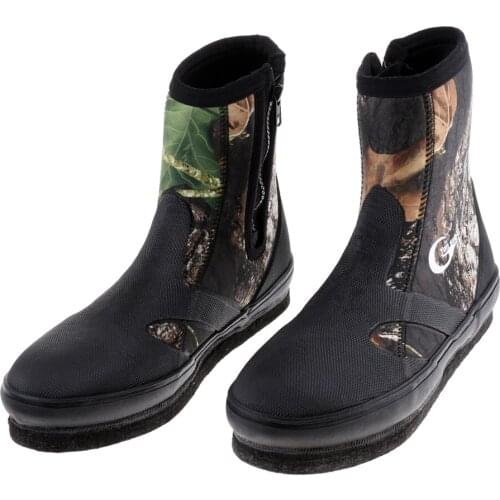 Camo Fishing Diving Boots Shoes Anti-Skid Soles Nails Spikes 3 Sizes