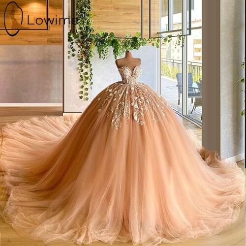 Peach Puffy Ball Gown Evening Dresses Sweetheart Neck Applique Flowers Chapel Train Tulle Evening Gowns Formal Dress