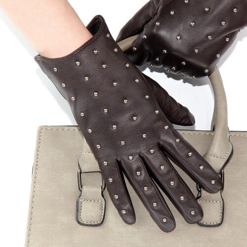 Latest 2020 Gloves Womans Small Sheep Real Leather Gloves Rivet Style Winter Keep Warm Thicken Plush Lined Women Mittens XC205