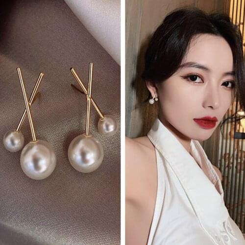 Korean Delicate Gold Cross Pearl Stud Earrings For Women Girls Elegant Chic OL Earrings Fashion Female Jewelry Brincos