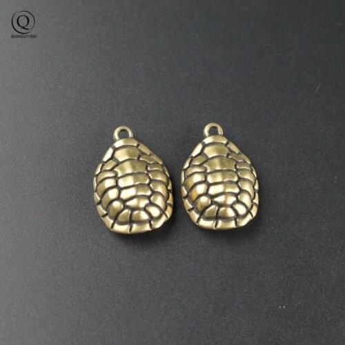 Brass Keychain Turtle Shell Modeling Keyring Pendant Gift Jewelry Accessories Men Car Key Chain Handbags Tortoise Metal Hangings