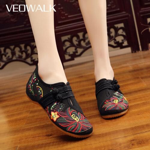 Veowalk Chinese Flower Embroidered Women Comfort Canvas Ballet Flats Vintage Old Beijing Shoes for Ladies Costume Ballerinas