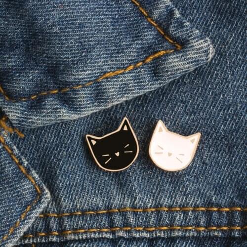 2 Pcs / Set Hot Cartoon Cute Cat Animal Enamel Brooch Pin Decorative Jewelry Style Badge for Bag Lapel Women Gift Friends