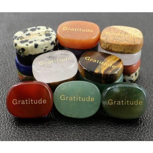 Natural Stone Crystal Oval Decoration Gratitude Thanksgiving Aura Guardian Ornament DIY Jewelry Accessories Divination Stone