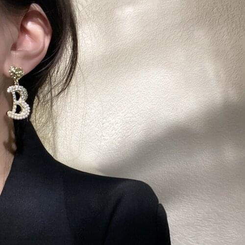 925 Silver Needle Letter B Pearl Earrings Female Simple Temperament Love Earrings for Girls Rhinestone Sweet Shiny Jewelry Gifts