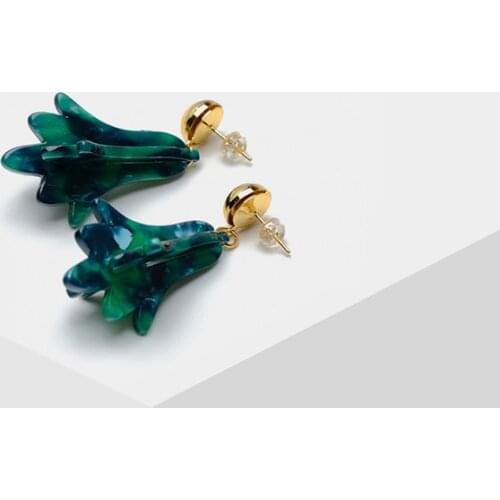 Amorita boutique Colorful floral acrylic earrings with colorful petals