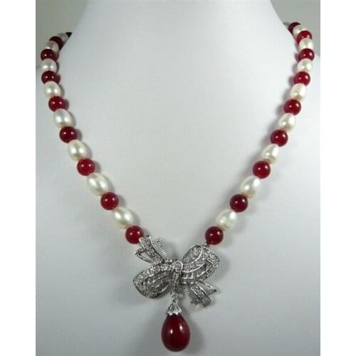 Designer Genuine Pearl and 8MM red jades Sea Shell Pearl pendant women Jewelry Necklace