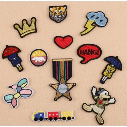 100pcs/lot Embroidery Patch Kids Clothing Girl Bear Cloud Crown Train Tiger Heart Garment Accessory Applique Heat Iron Transfer