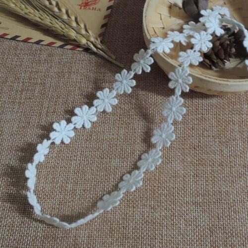 1Yards New Embroidery Lace Fabric Flower Daisies White Lace Guipure 1.4cm Applique Cotton Lace Ribbon Sewing Trim dentelle YU41