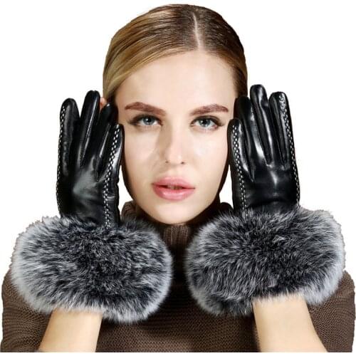 New 20 year old ladys sheepskin gloves and fox fur gloves are stylish and beautiful with plush and extra thickness to keep you