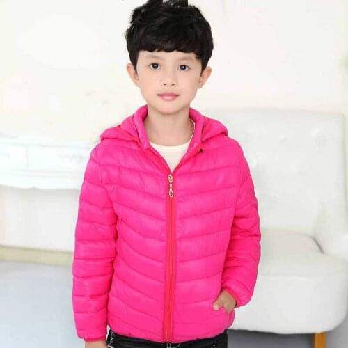 The New Winter Childrens Short Model Baby Boys 'and Girls' Clothing Pure Color Thickening Warm Leisure Childrens Down Jacket