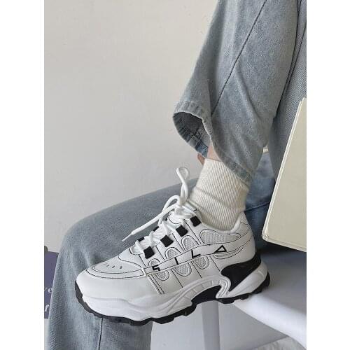 2021 spring and autumn new female Korean casual trend all-match breathable mesh sneakers with thick sole