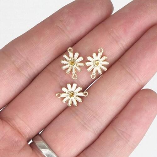 14K Gold Plated 10*13mm Daisy Connector Zirconia Bracelet Charm Enamel Flower Pendant 1 Piece 10331551