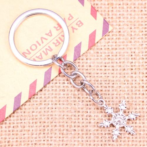 20pcs New Fashion Keychain 23x17mm snow snowflake Pendants DIY Men Jewelry Car Key Chain Ring Holder Souvenir For Gift