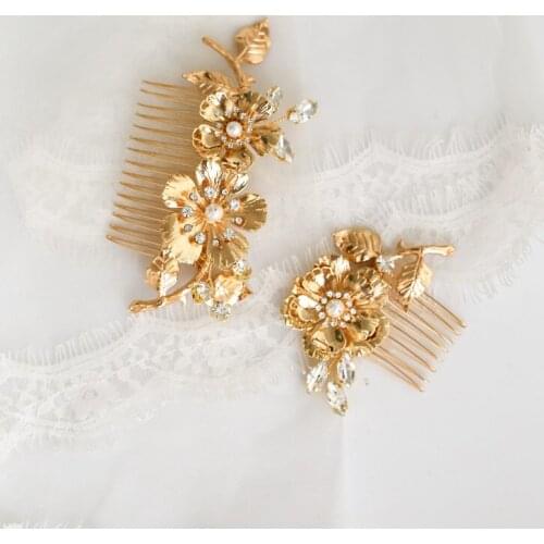 Delicate Gold Flower Bridal Small Hair Comb Crystal Wedding Headpiece Handmade Party Hair Jewelry Brides Accessories