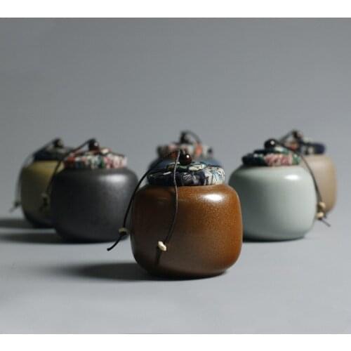 Ceramic Tea Caddy Japanese Style Mini 8x8.5cm Sealed Pu'er Dried Fruit Storage Jar Portable Travel Tea Storage Tank Container