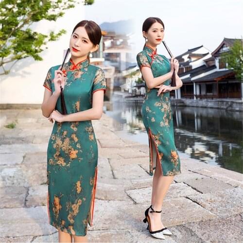 Women Chinese Cheongsam Dress Vintage Short Sleeve Elegant Qipao Floral Stand Collar Ladies Festival Party Split Wedding Dress