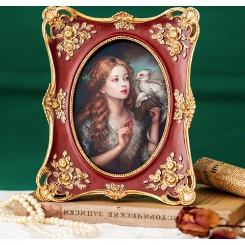 Home Resin Photo Frame European Retro Carving Wall Hanging Photo Frame Decorative Desktop Picture Frame Classic Ornaments Crafts