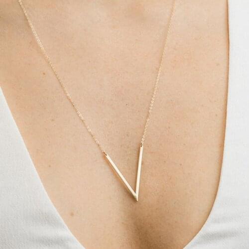 1pcs V Shape Pendant Necklace Party Favors Gift for Valentines Day Presents Bridesmaid Gift Wedding Souvenir Birthday Gift