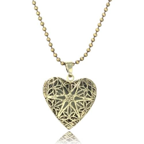 Fashion bronze heart Luminous silver plated Pendant Necklace Fluorescent Hollow Glow In The Dark For Women Night Light jewelry
