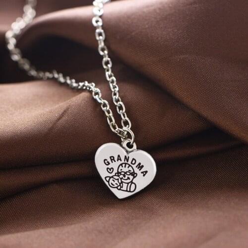 12PC Grandma Necklaces Heart Pendant Charm Necklaces Family Nana Grandmothers Birthday Party Gifts Thanksgiving Present Jewelry