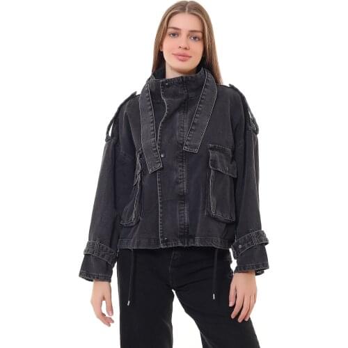 Oversize denim jacket with big pockets