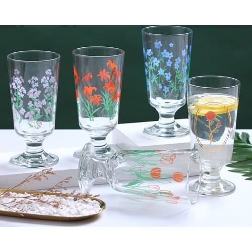 Korean ins small daisy glass cup home internet red creative juice milk cup vintage water cup