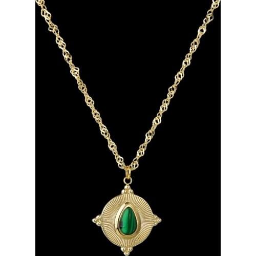 Classical Ancient Green Pearls Necklace Pendants Personal Necklace West European Style With Pearls Piercing Necklaces Pendants