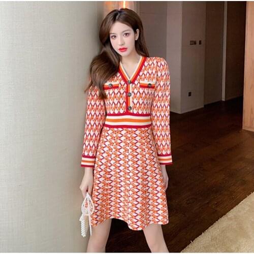 Women Design Plaid Knitted Dress Long Sleeve V Neck Slim A-Line Dresses Autumn Button Sweater Dress