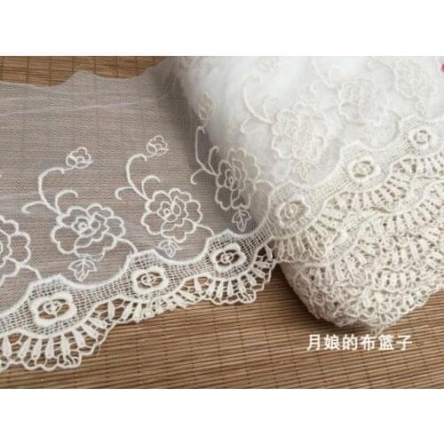 Exquisite embroidery mesh lace beige white cotton water soluble embroidery lace accessories 18cm wide