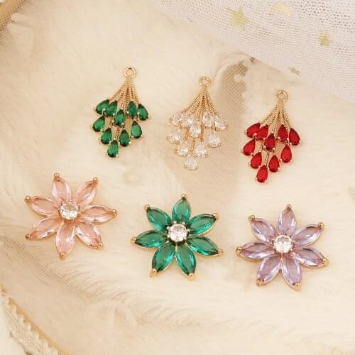 HAOSAW 4Pcs Jewelry Accessories/DIY Making/Hand Made/CZ Charms/Flower Shapes/Crystal Pendants/Jewelry Findings & Components