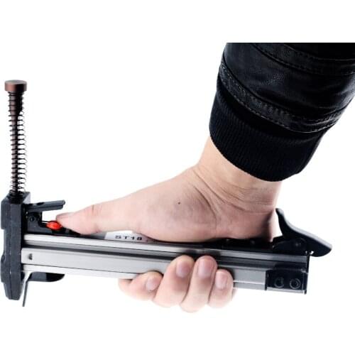 1PCS Manual Steel Nail Gun Semi Automatic Cement Nail Gun Wire Slot Nailing Device Nailing Machine