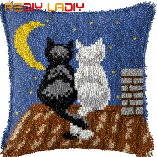 Latch Hook Cushion Moon Cats Pre-Printed Canvas Cushion Front Acrylic Yarn Crochet Pillow Case Kits Sofa Bed Pillows Home Decor