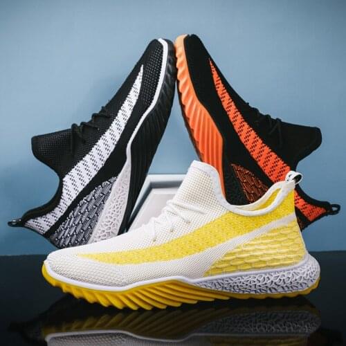 Breathable Flying Shoes Running Shoes Sports Casual Shoes Mens Sports Shoes 2021 Spring And Autumn New